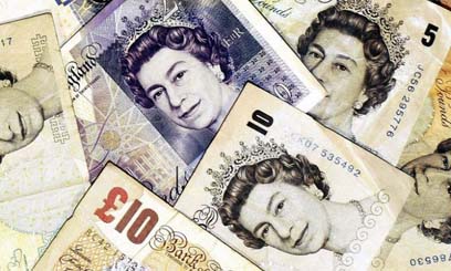 URGENT: Pound sinks against dollar on UK political chaos