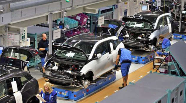 German Chancellor addresses severe strain on economy, sets recovery as 2026 priority