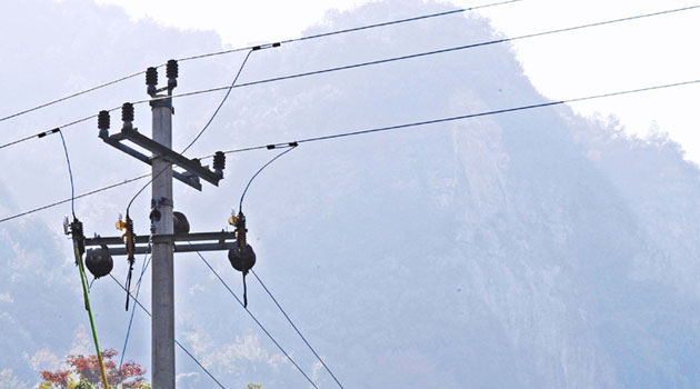 Sri Lanka commits to three-year electricity cost reduction plan