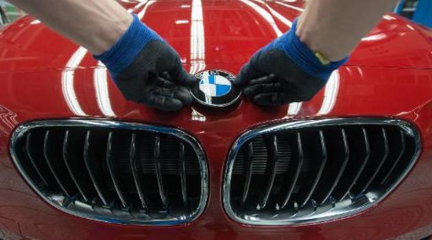 BMW urges car owners to confirm airbag defects in vehicles