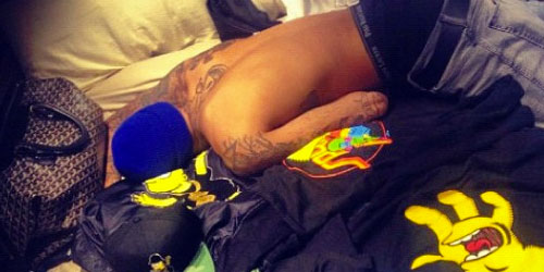 CHRIS-BROWN-SLEEP