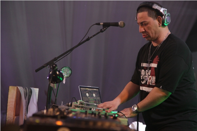 DJ Kid Capri on set