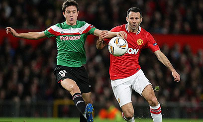 Imposters wreck United Herrera move