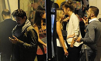 Wenger censures Wilshere for smoking