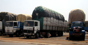 Govt mulls setting up lorry parks