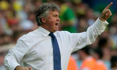 Chelsea to hold Hiddink talks