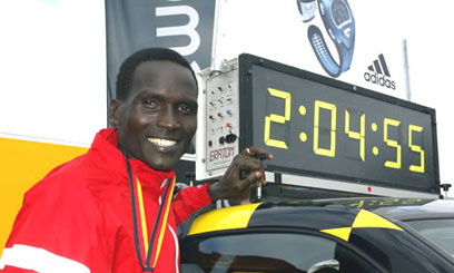 Tergat injured in car crash