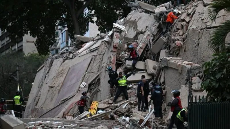 Powerful Back-to-Back Earthquakes Devastate Venezuela, Buildings Collapse in Caracas