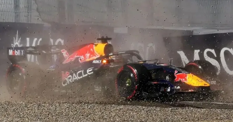 Red Bull to change wing after Verstappen crashes