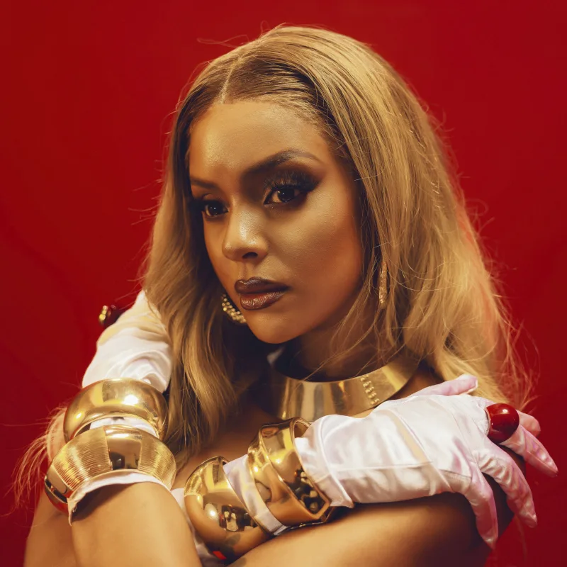 Mimi Mars Releases New LP “17”