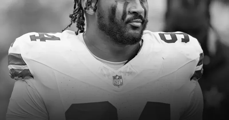 Dallas Cowboys player who died by suicide diagnosed with brain disease