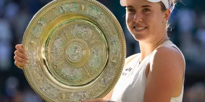 Noskova holds off extraordinary Muchova fightback to win Wimbledon