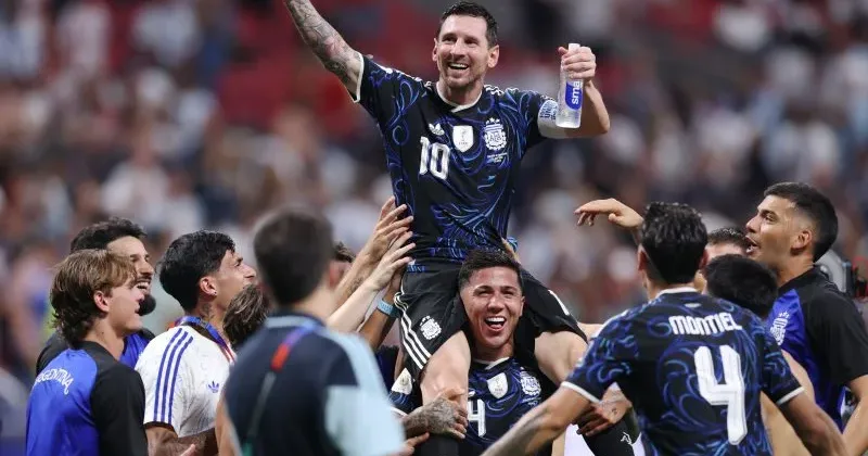 How coach-on-pitch Messi undid England’s tactics on the fly