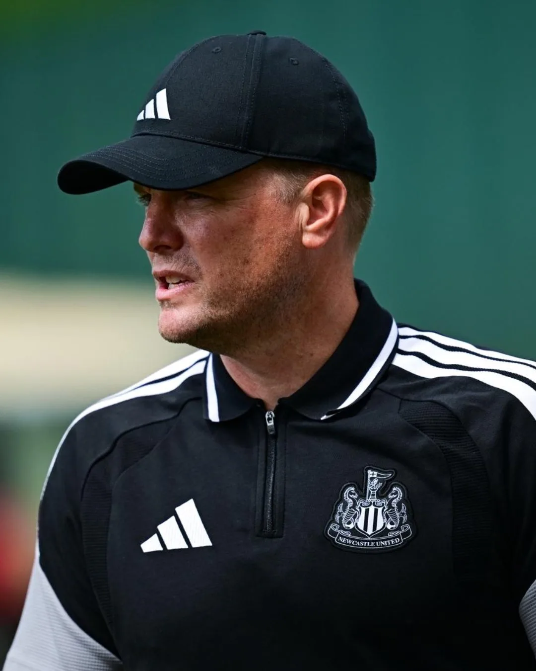 Manager Howe to leave Newcastle with immediate effect