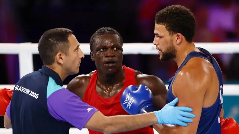 Boxer Abdul – grandson of dictator – disqualified for headbutt
