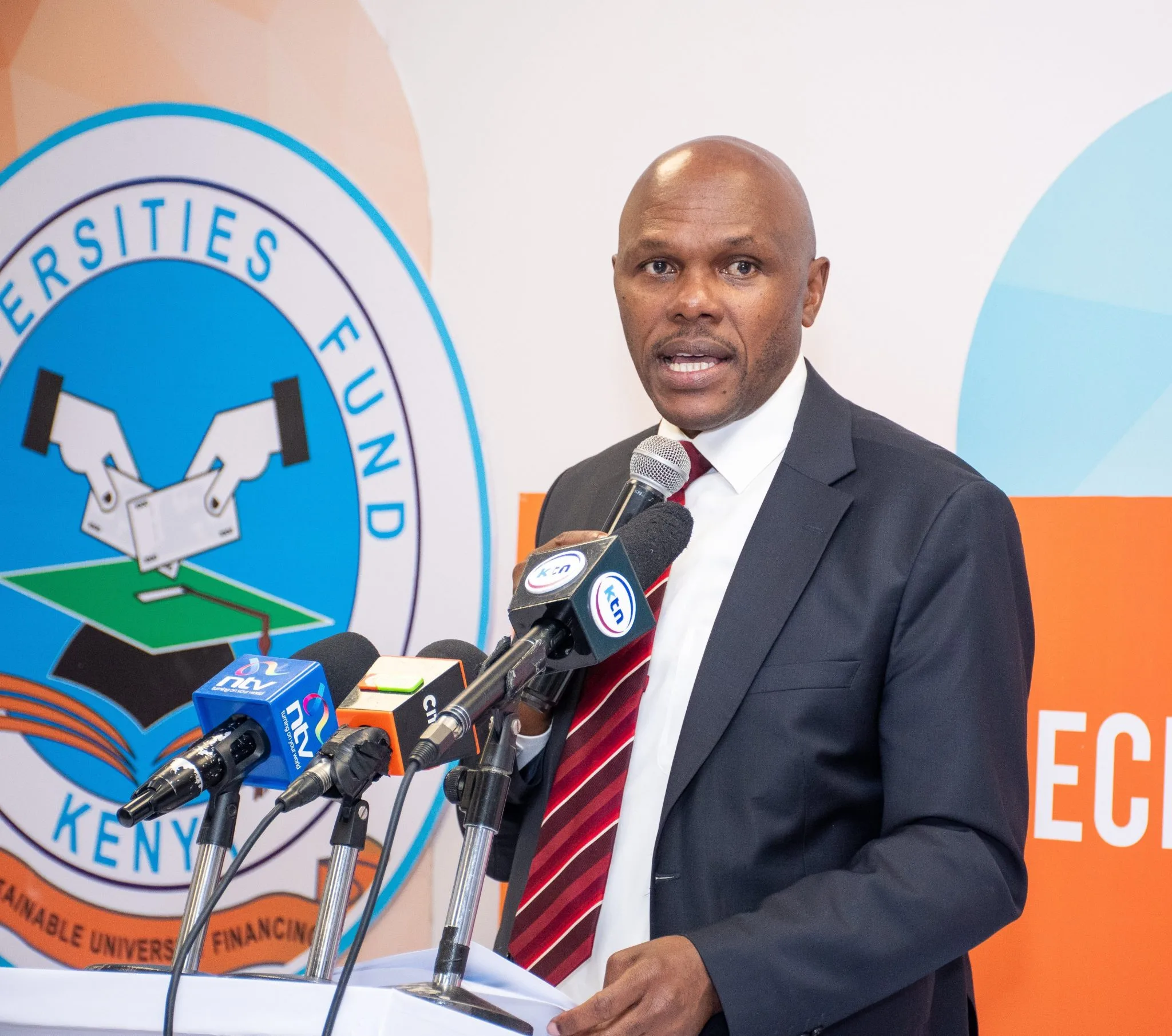 5,732 students yet to complete university funding applications ahead of deadline