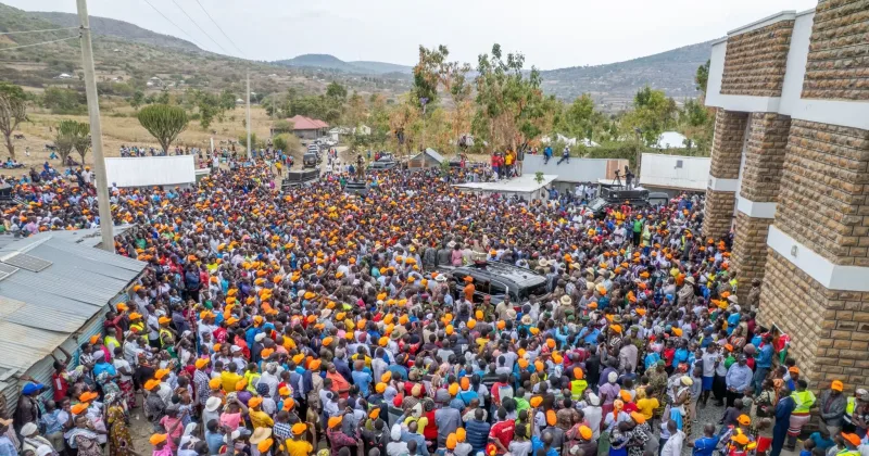 Ruto turns on Uhuru again as Nyanza tour ends