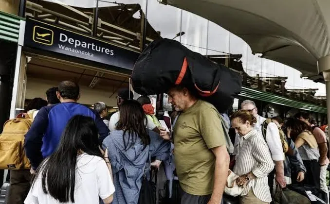 Aviation workers call off strike after deal on pay, union dues