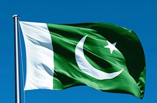 At least 16 killed after vehicle loaded with explosives rams into Pakistan mosque