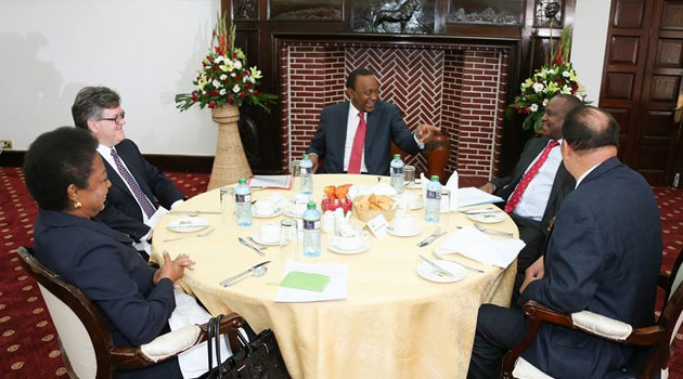 President Kenyatta hosts World Bank officials