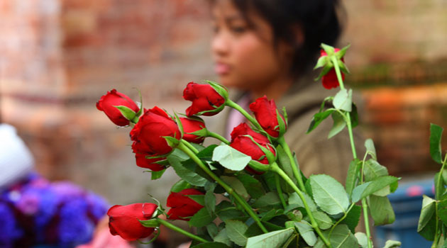 Flower vendors make killing ahead of Valentine’s Day tomorrow