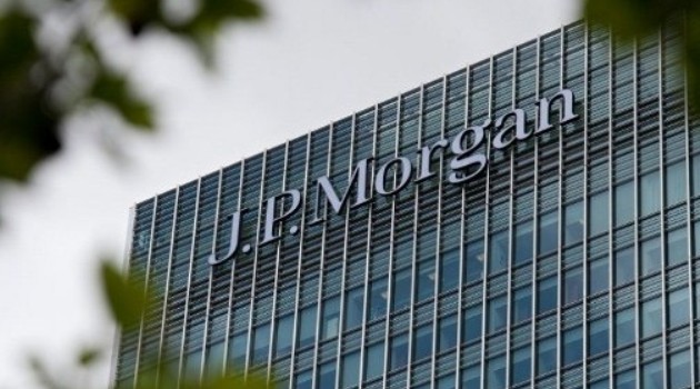 Trump sues JPMorgan for $5bn over account closure after Capitol riot