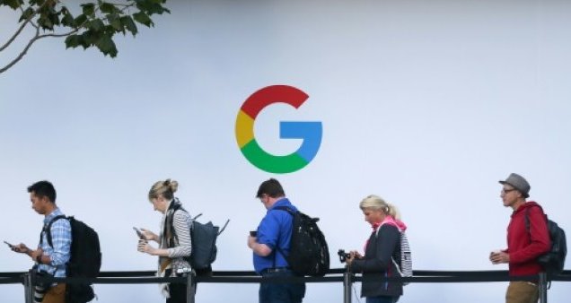 Google staff call for firm to cut ties with ICE