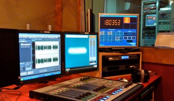 LISTEN: Top Business Stories – CBK on cash limits, Farmers using IoT, KR new old trains