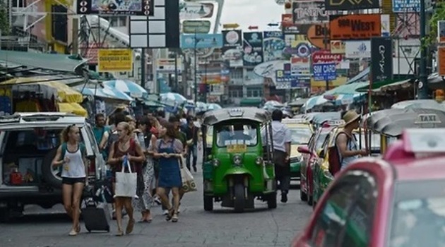 Work-from-home order issued as Thai city chokes on pollution