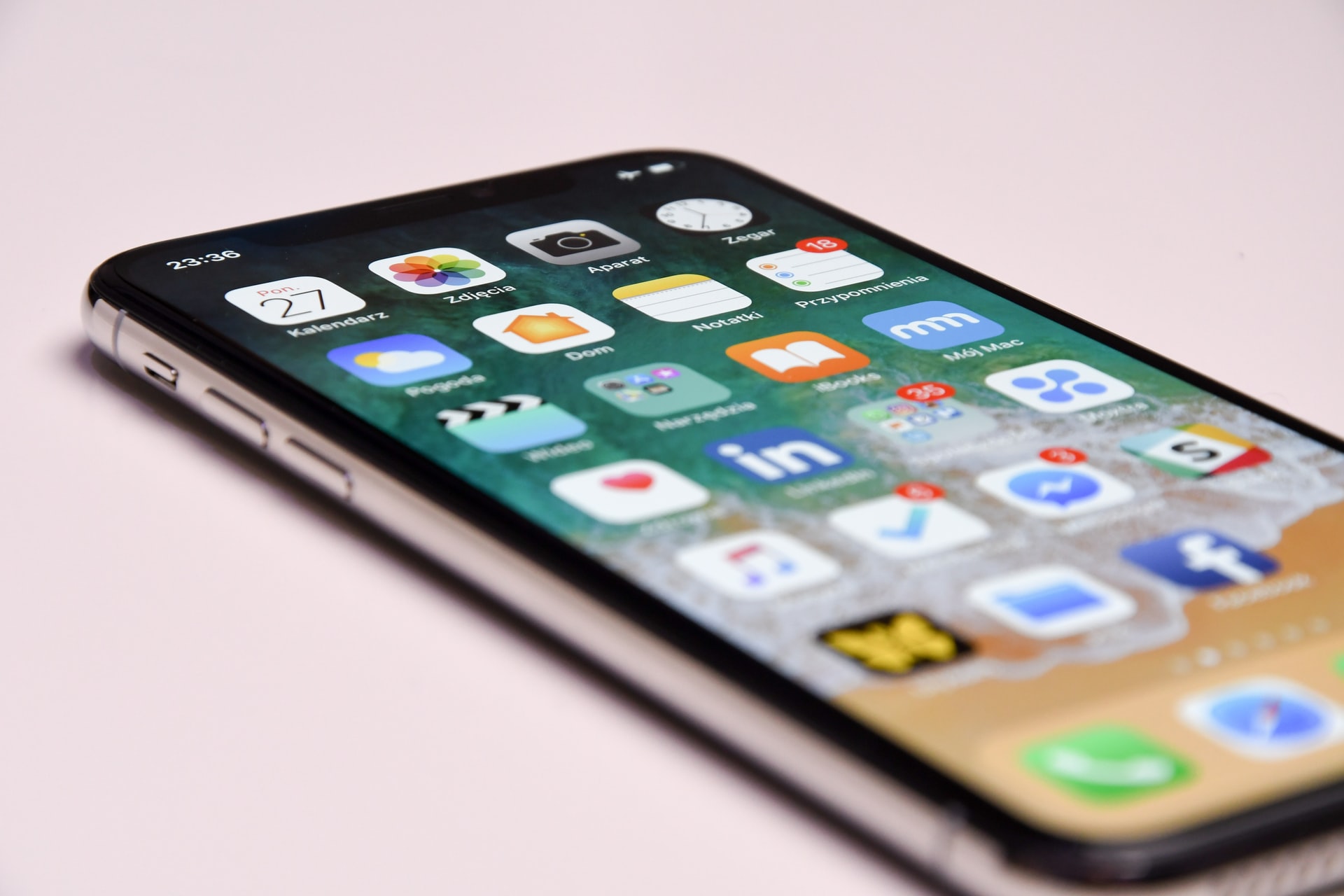 Mobile subscriptions growth in Kenya slows in 2021