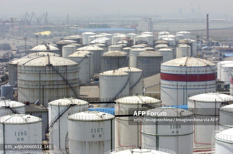 Oil extends losing streak on fears Fed hike will dampen fuel demand