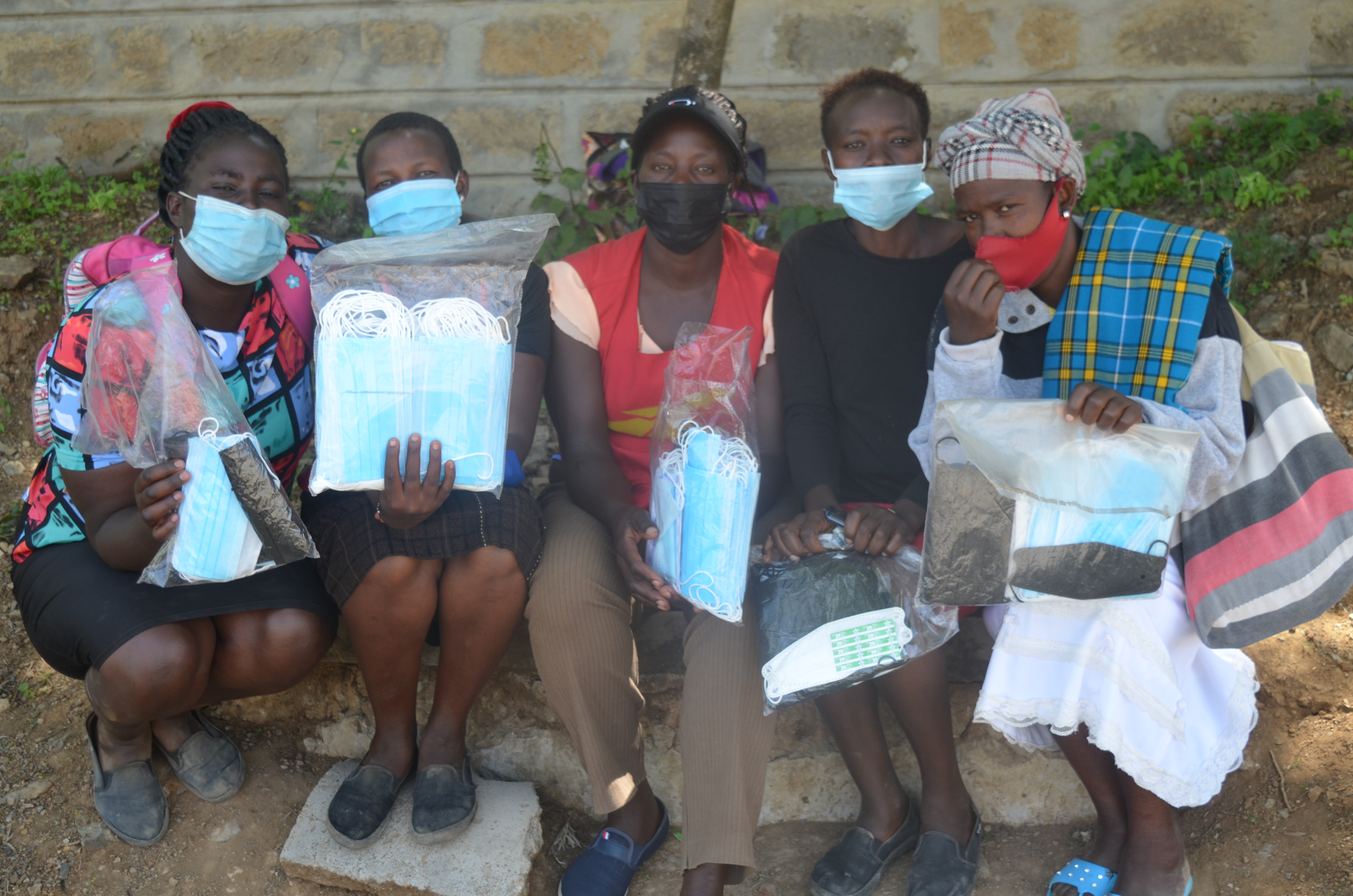 Vendors decry joblessness as Gov’t lifts face mask mandate