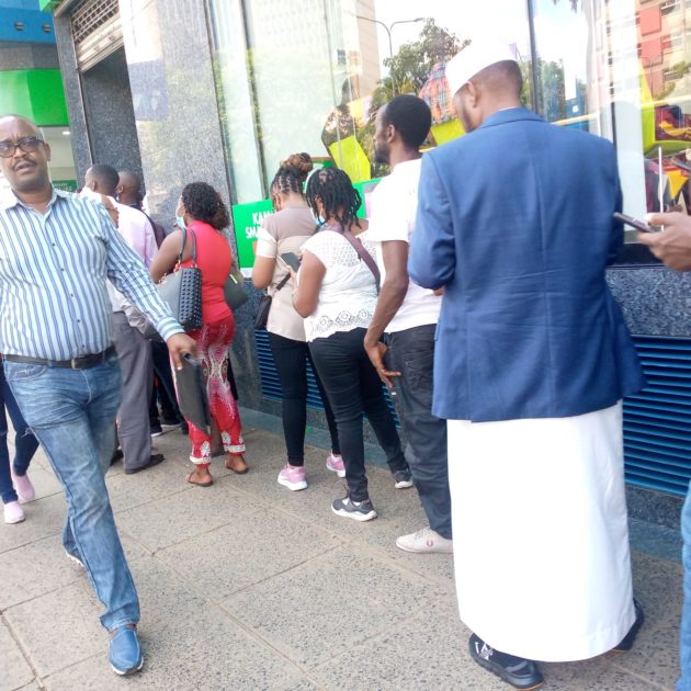 Kenyans rush to re-register SIM cards amid urgency calls as lawyers contemplate gag order