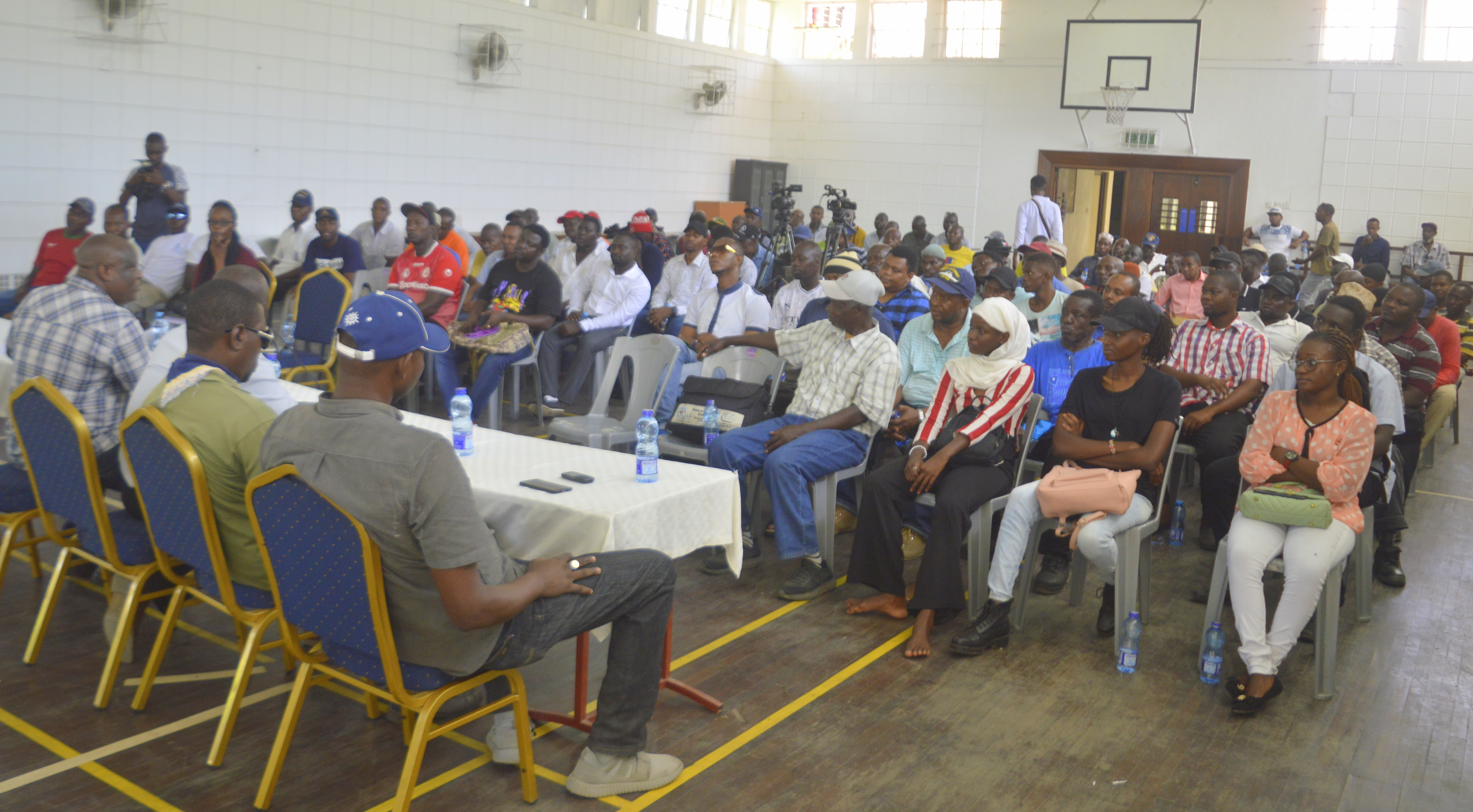 Seafarers want government to facilitate them in working abroad