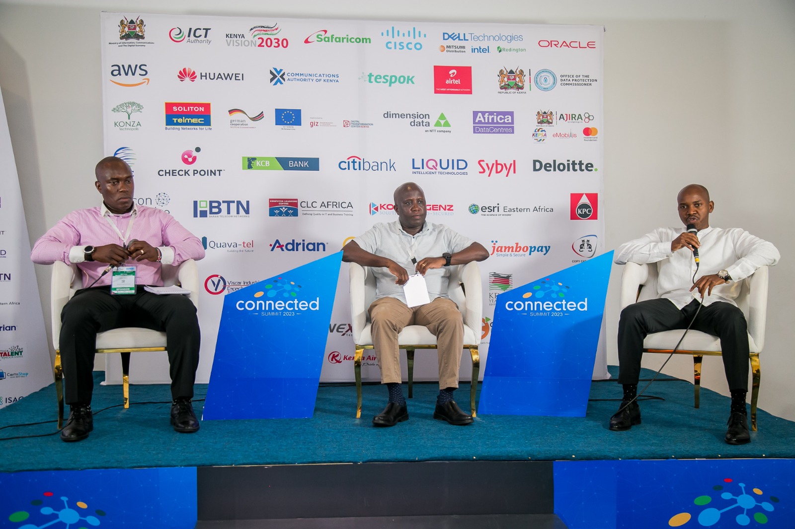 Amazon Web Services to train 10,000 students on cloud computing