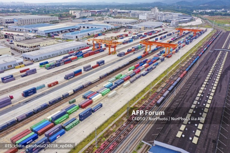 China reports biggest drop in exports since 2020