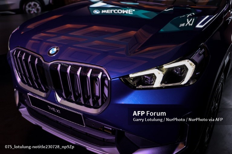 BMW raises 2023 outlook on strong orders