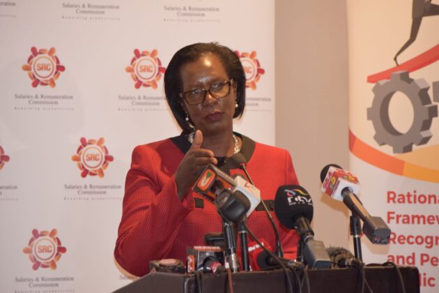 Civil Servants To Get 7pc To 10pc Pay Rise Backdated To July 1