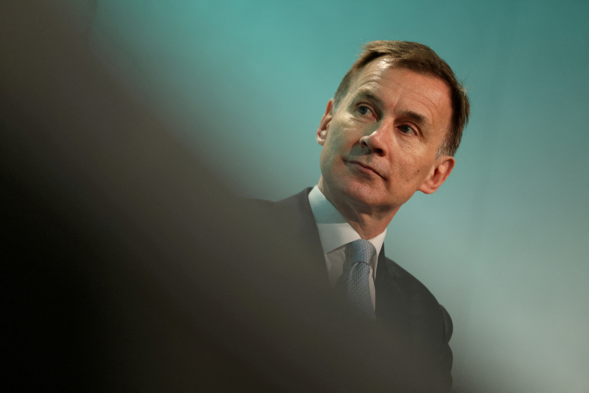 IMF warns UK against more tax cuts