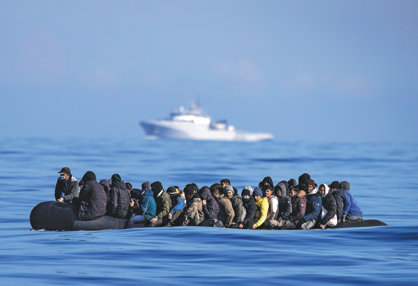 EU strikes deal with Mauritania to stem flow of migrants
