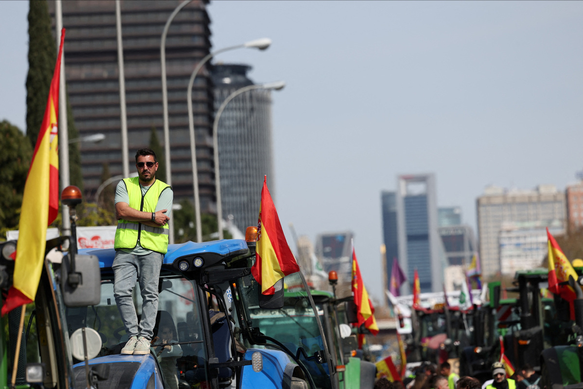 EU offers concessions to protesting farmers