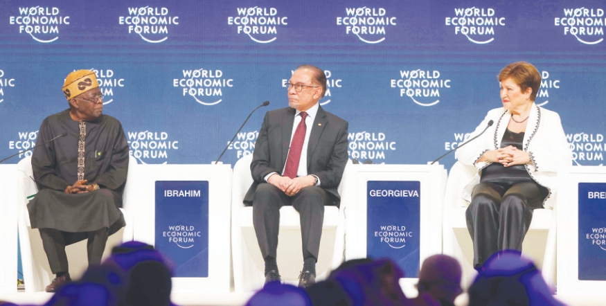 IMF boss says improved global growth is possible