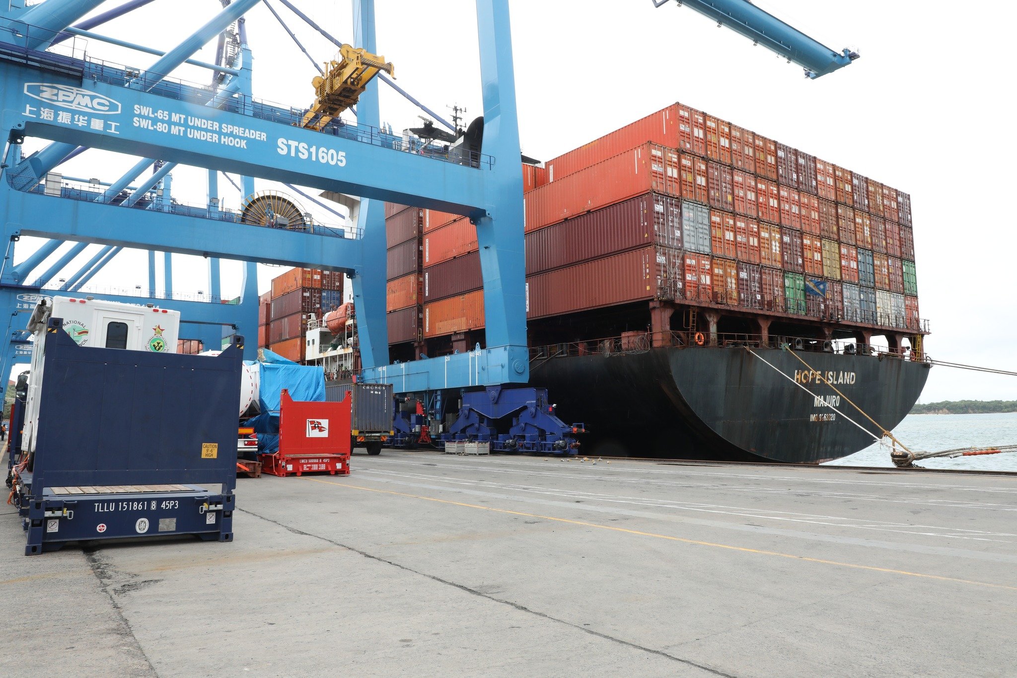 KPA to clear port of overstay equipments, empty containers