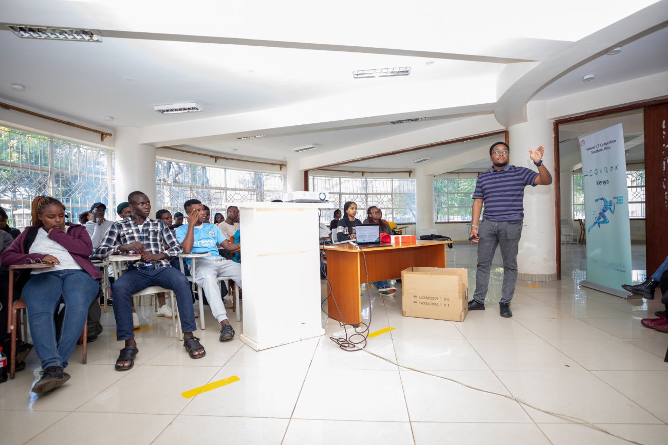 Huawei to sponsor university students to undergo tech training in S.Africa