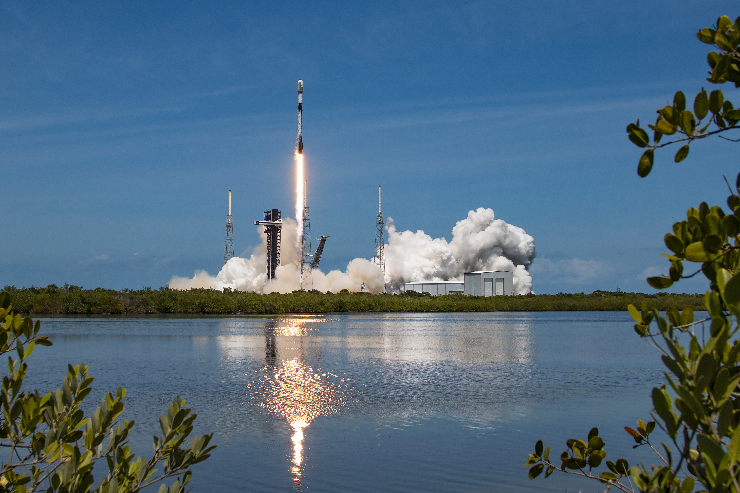 SpaceX launches 23 more Starlink internet satellites into space