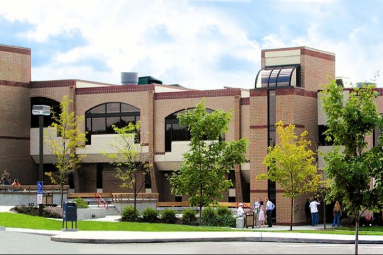 One US college closing per week: Analysis