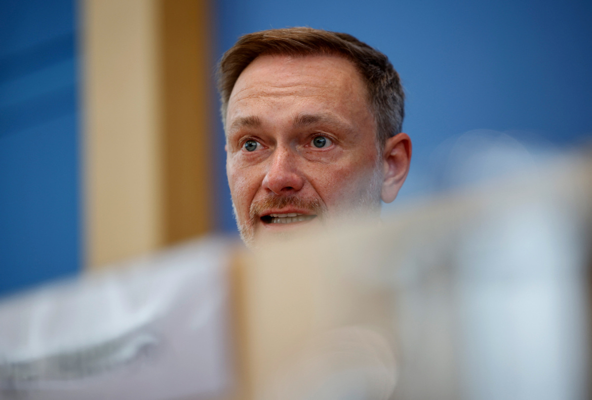 Foreign worker rules rile some Germans