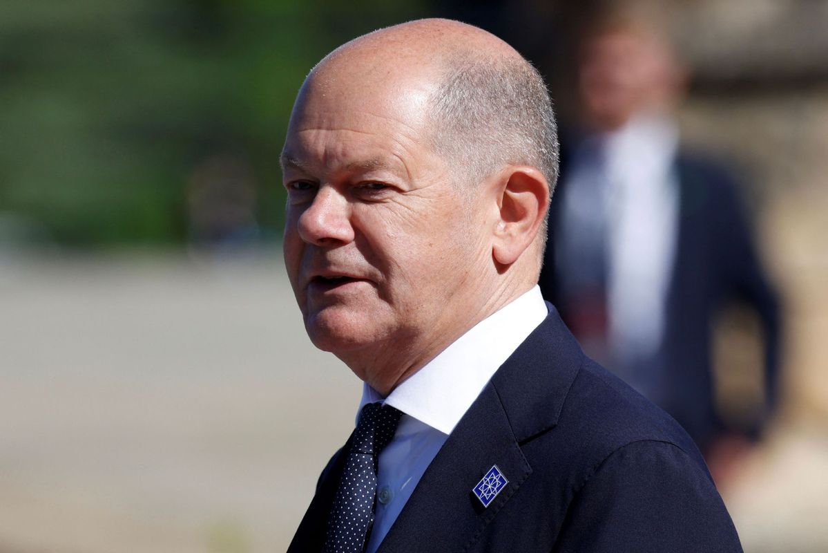 German cabinet approves contested budget plan