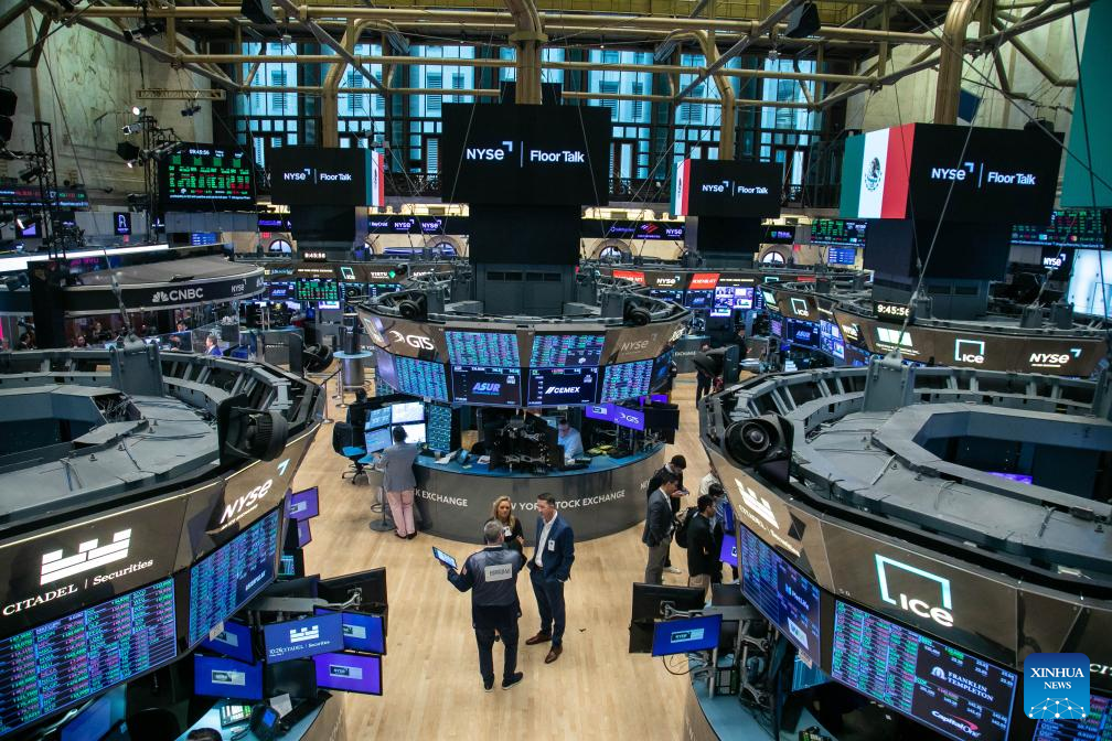 Markets mixed as investors brace for Trump tariffs