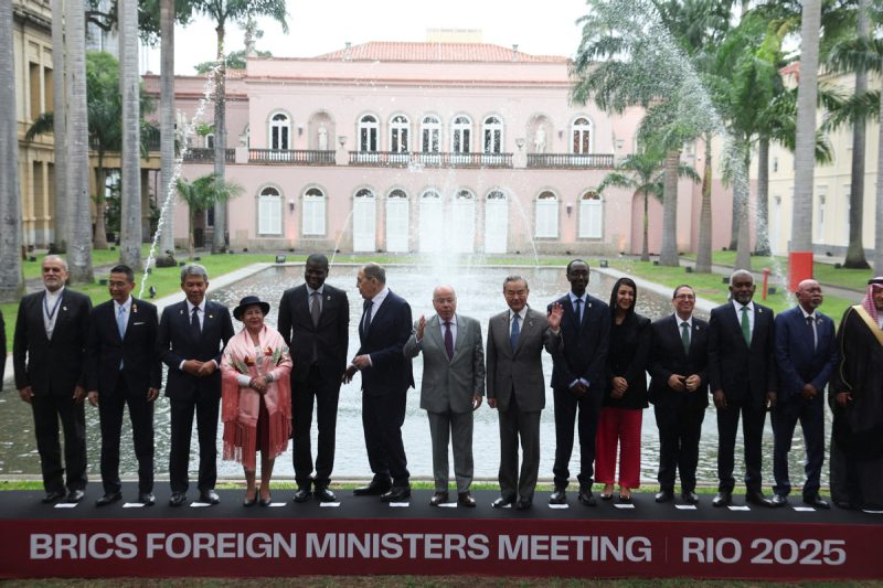 BRICS countries urged to oppose protectionism